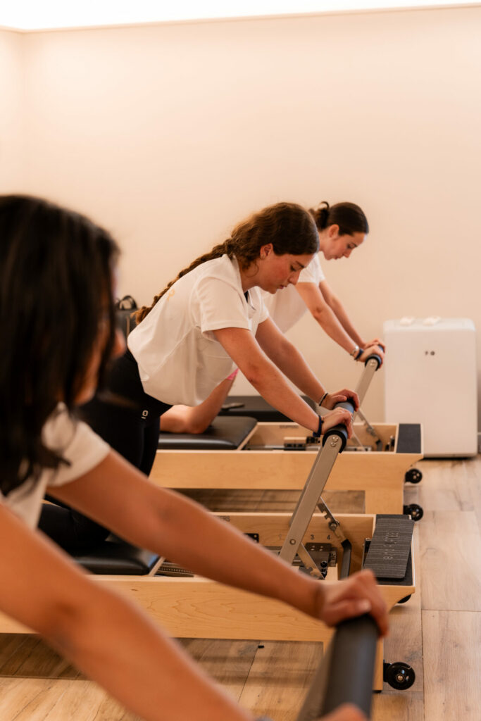 Cours de pilates reformer au club Flexx à Nice